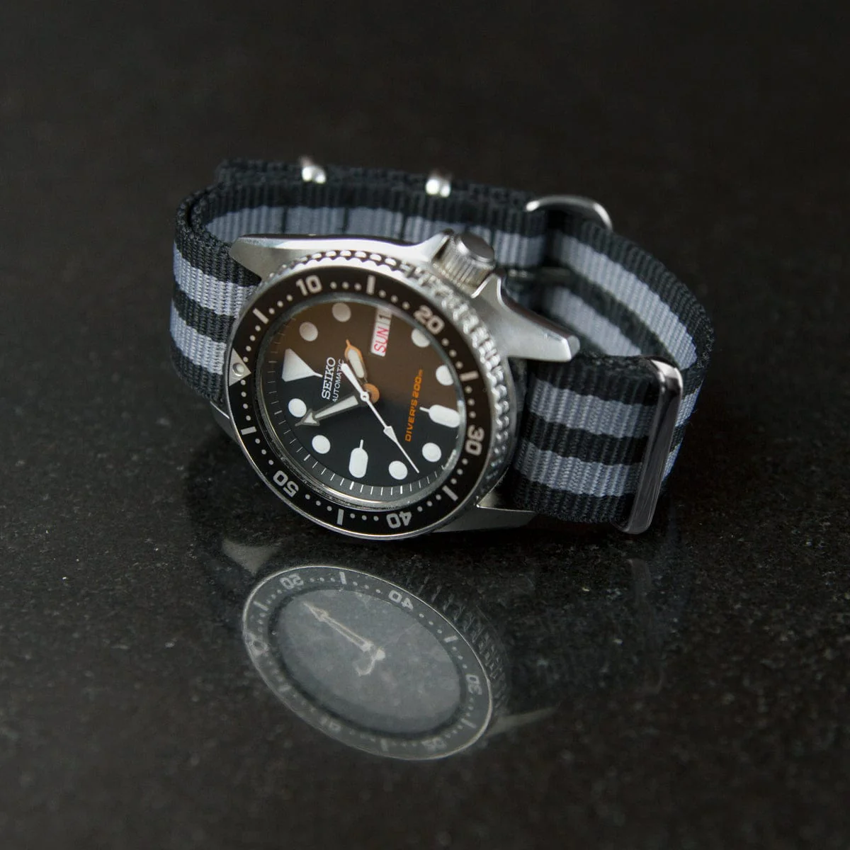 Classic Military Style Nylon Watch Band - Black/Gray (James Bond) - Image 3